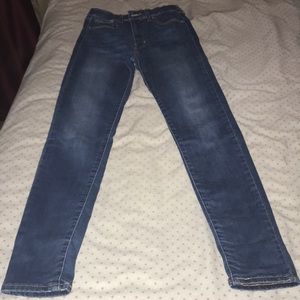 Levi’s Mile High Super Skinny Jeans